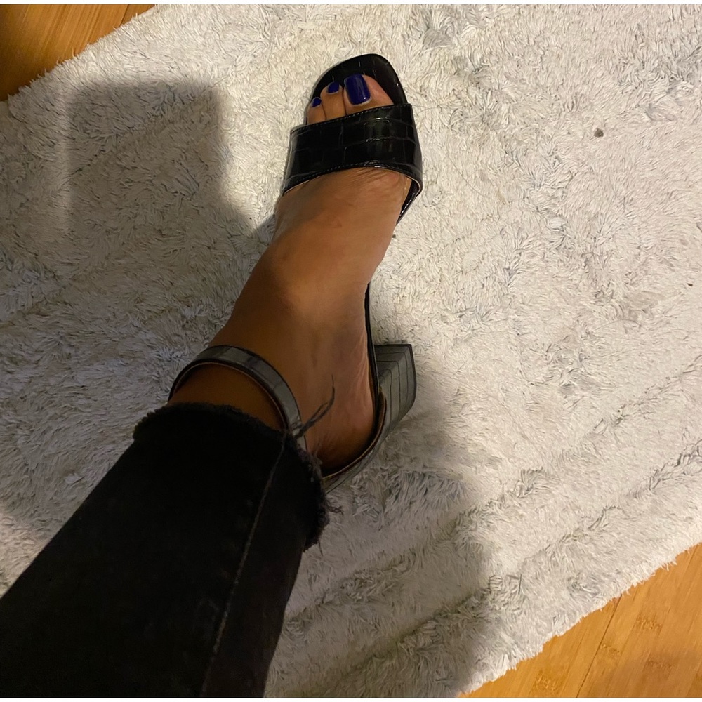 ESPRIT Black Sandals size 7.5M 2.5- 3inch heels - Picture 5 of 11